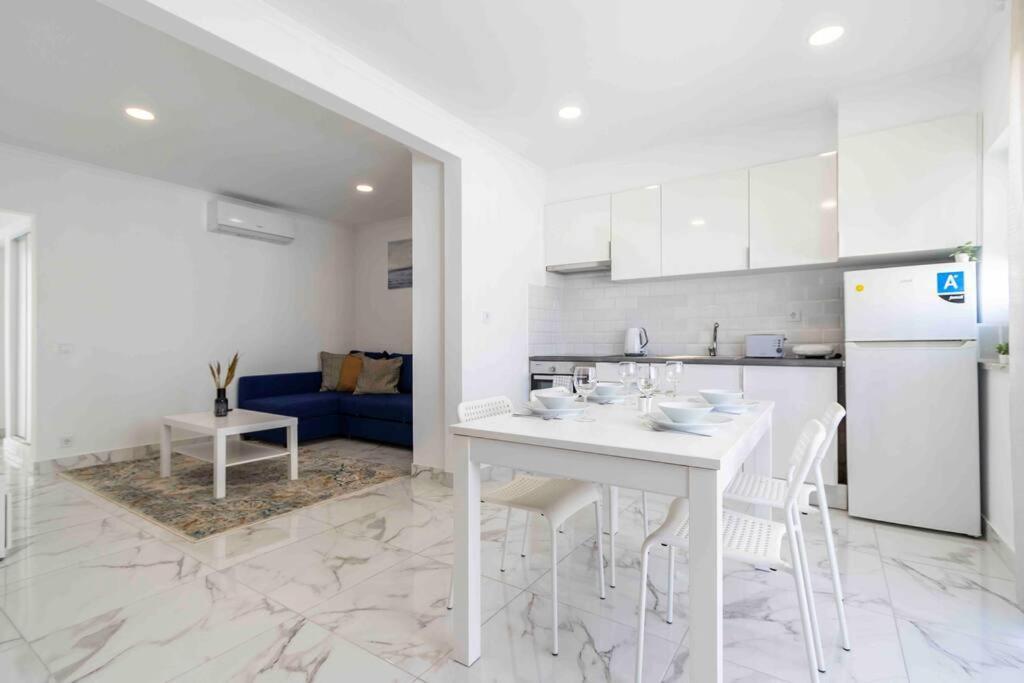 Modern Apartment Beach View アルマカオ・デ・ペラ エクステリア 写真