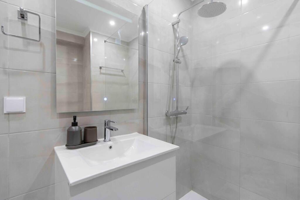 Modern Apartment Beach View アルマカオ・デ・ペラ エクステリア 写真